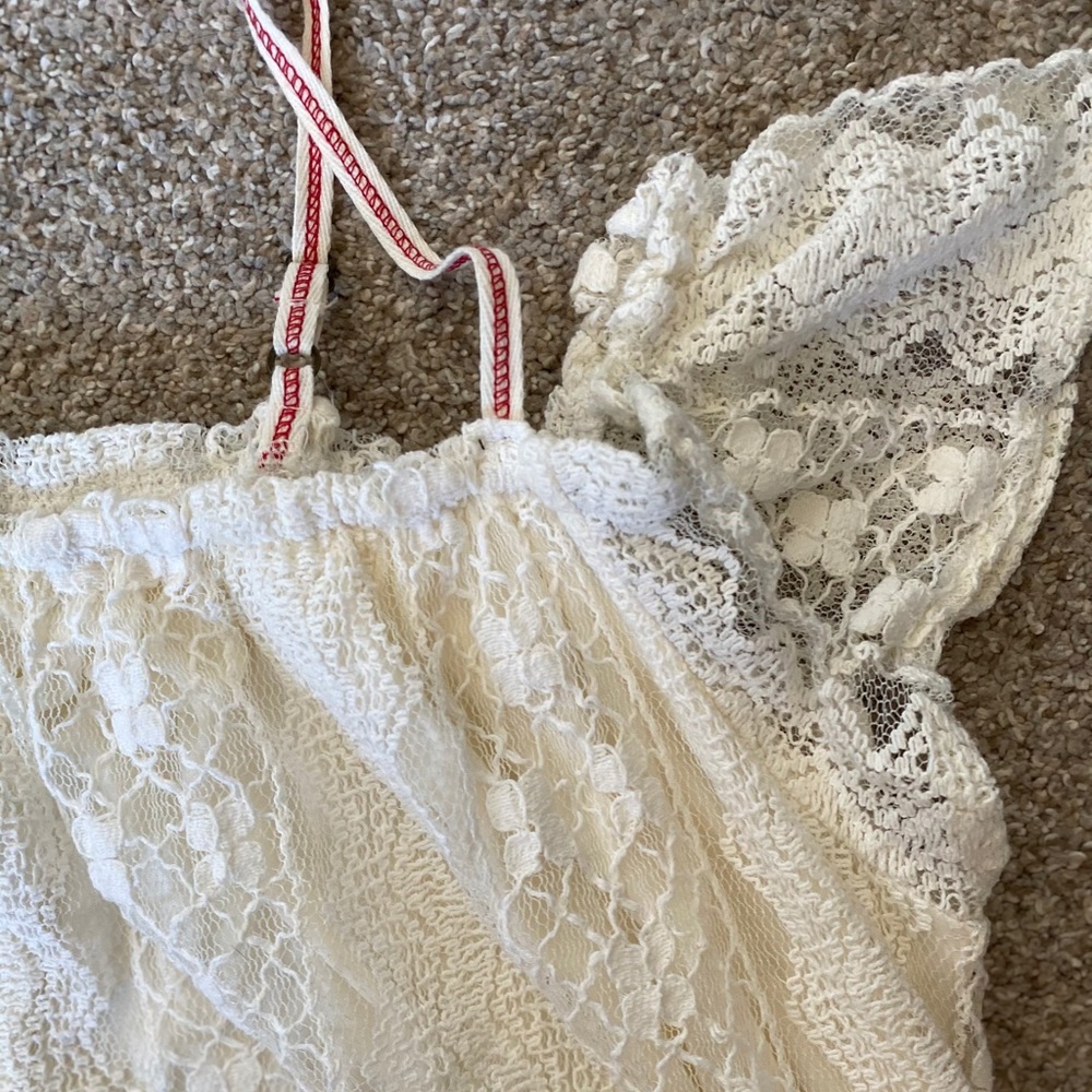 XHILARATION—Semi-cropped off the shoulder lace top